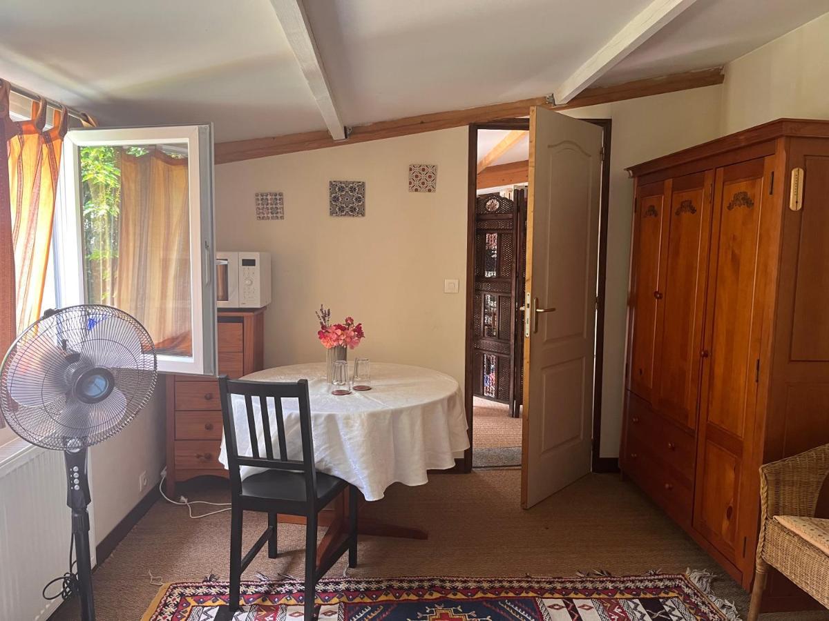 A Room And Garden Close To Paris Витри сюр Сен Екстериор снимка